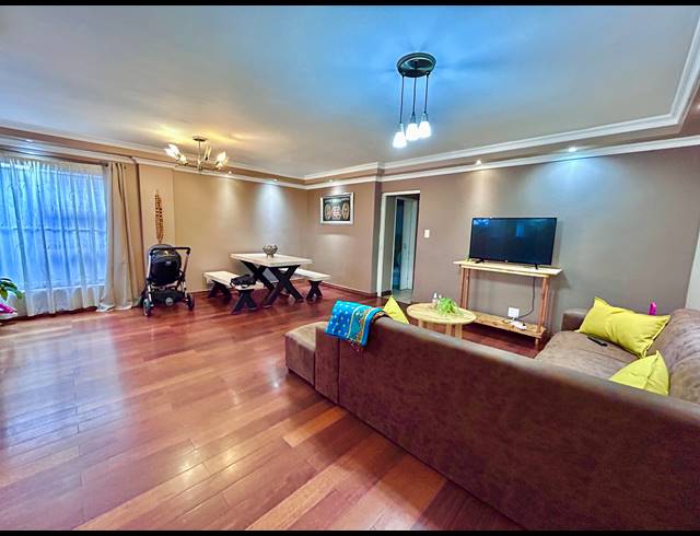 3 BEDROOM HOUSE FOR SALE IN RUYTERWACHT